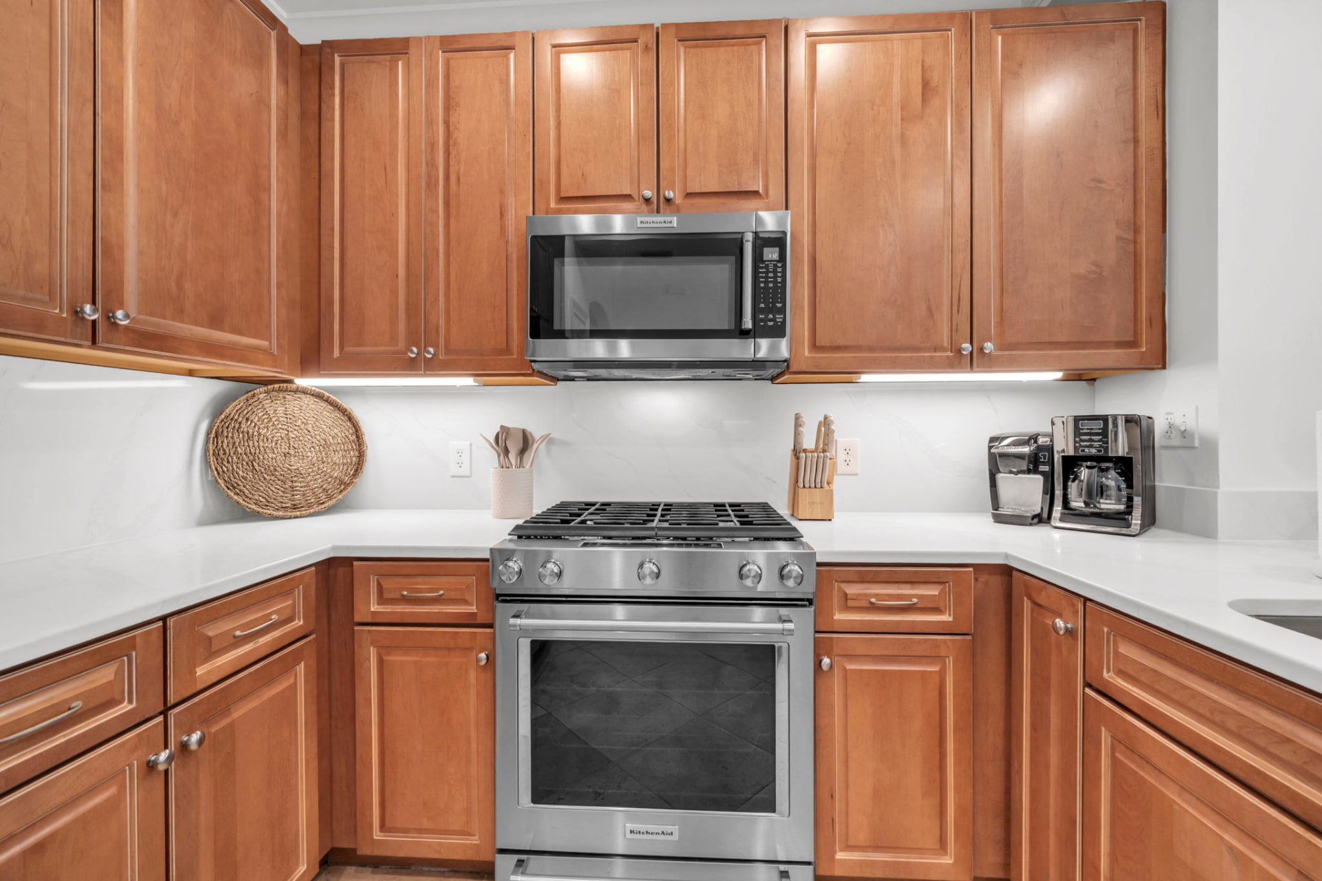 Gas range at Palmera at Adagio 30A