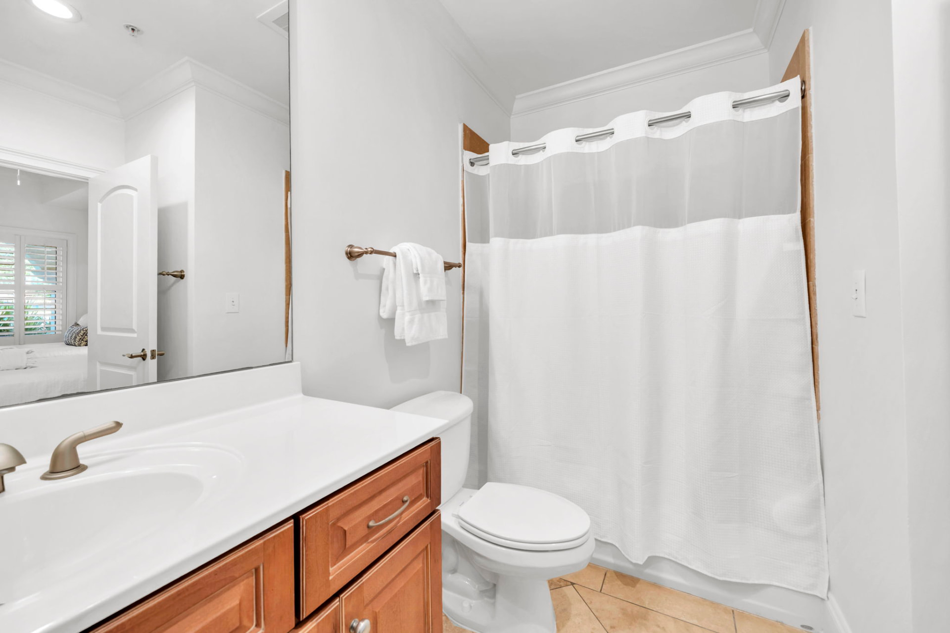 Third bedroom bathroom at Palmera at Adagio 30A